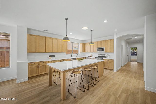 11806 N 142ND Drive, Surprise, AZ 85379