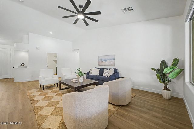 11806 N 142ND Drive, Surprise, AZ 85379