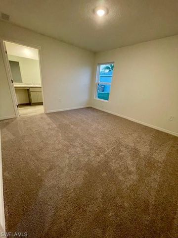 206 NW 13th TER, Cape Coral, FL 33993