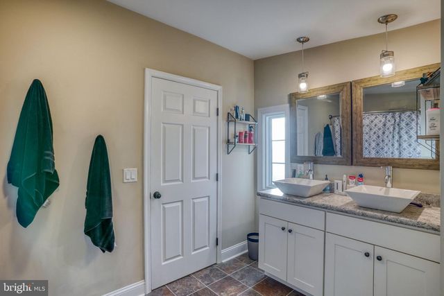 395 SANDBOX RD, Harrington, DE 19952