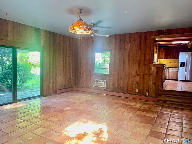 11 Tubbs Spring Drive, Weston, CT 06883