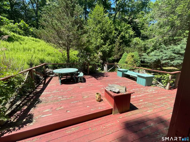 11 Tubbs Spring Drive, Weston, CT 06883