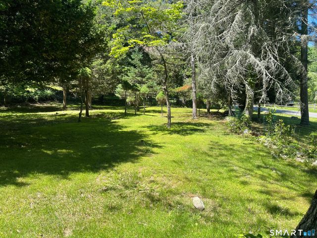 11 Tubbs Spring Drive, Weston, CT 06883