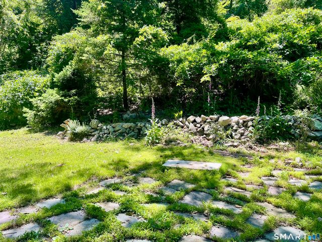 11 Tubbs Spring Drive, Weston, CT 06883