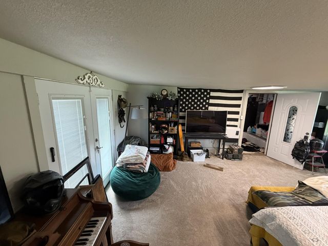 608 E Garden Farm Road, Rossville, GA 30741