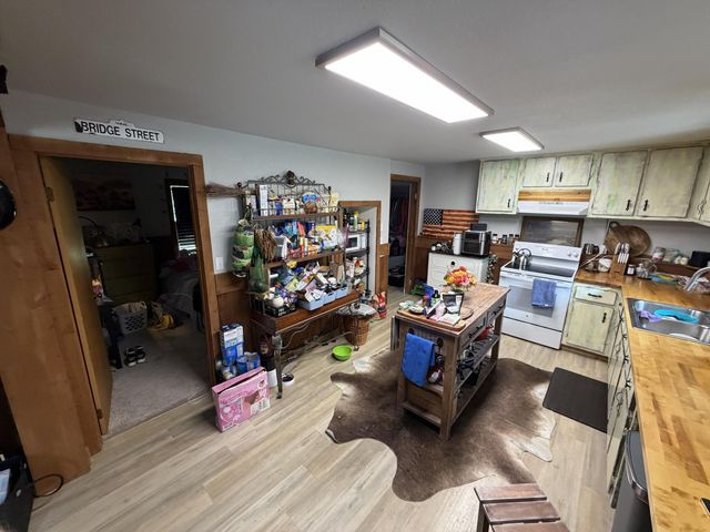 608 E Garden Farm Road, Rossville, GA 30741