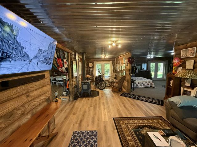 608 E Garden Farm Road, Rossville, GA 30741