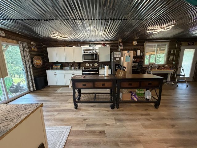 608 E Garden Farm Road, Rossville, GA 30741