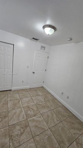 535 NW 19th St 369, Miami, FL 33136