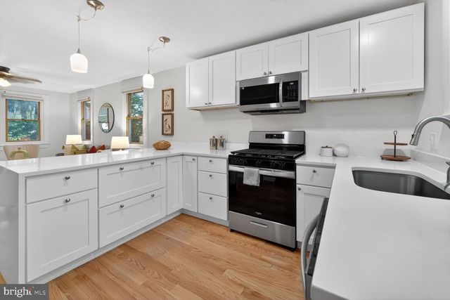 9717 CAPITOL VIEW AVE, Silver Spring, MD 20910