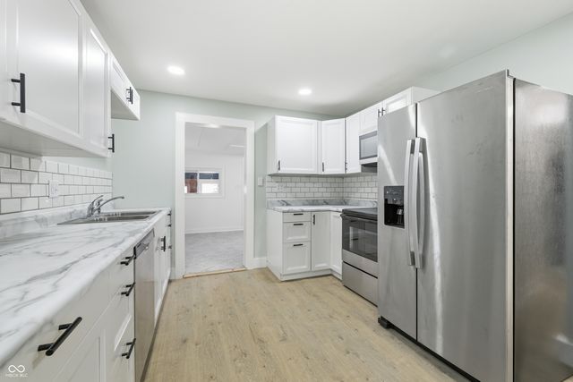 1222 S H Street, Elwood, IN 46036