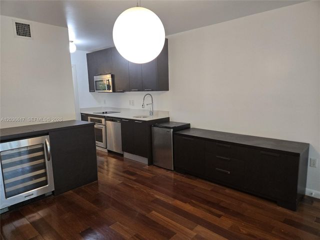 1560 Pennsylvania Ave 216, Miami Beach, FL 33139