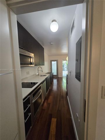 1560 Pennsylvania Ave 216, Miami Beach, FL 33139