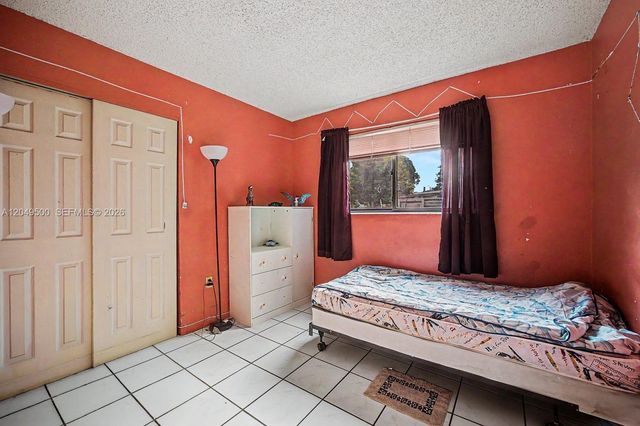 735 NW 8th Ct, Florida City, FL 33034
