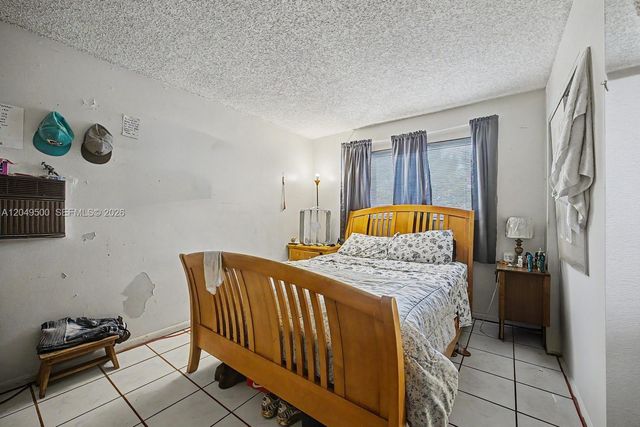735 NW 8th Ct, Florida City, FL 33034