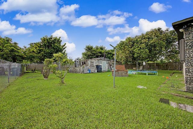 735 NW 8th Ct, Florida City, FL 33034