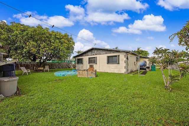 735 NW 8th Ct, Florida City, FL 33034