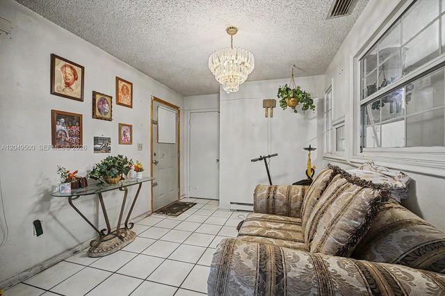 735 NW 8th Ct, Florida City, FL 33034