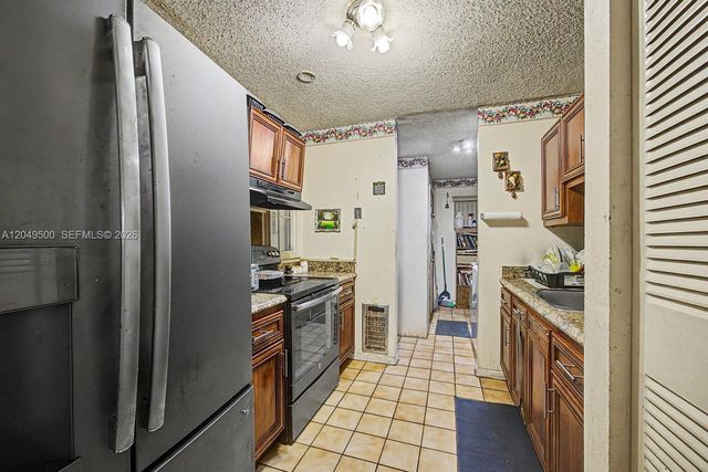 735 NW 8th Ct, Florida City, FL 33034