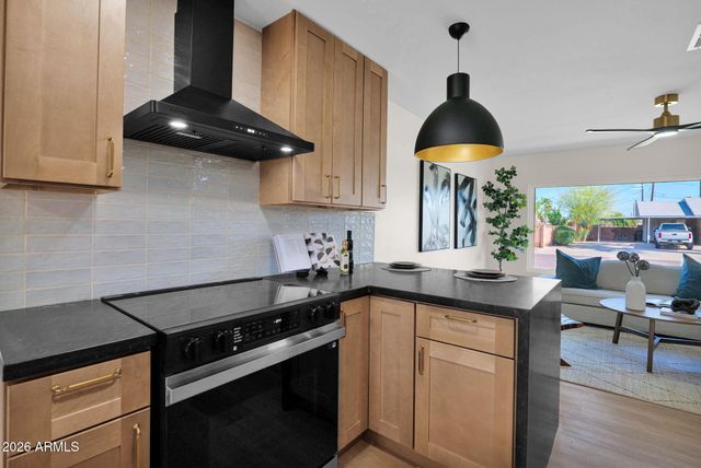 8713 E HUBBELL Street, Scottsdale, AZ 85257