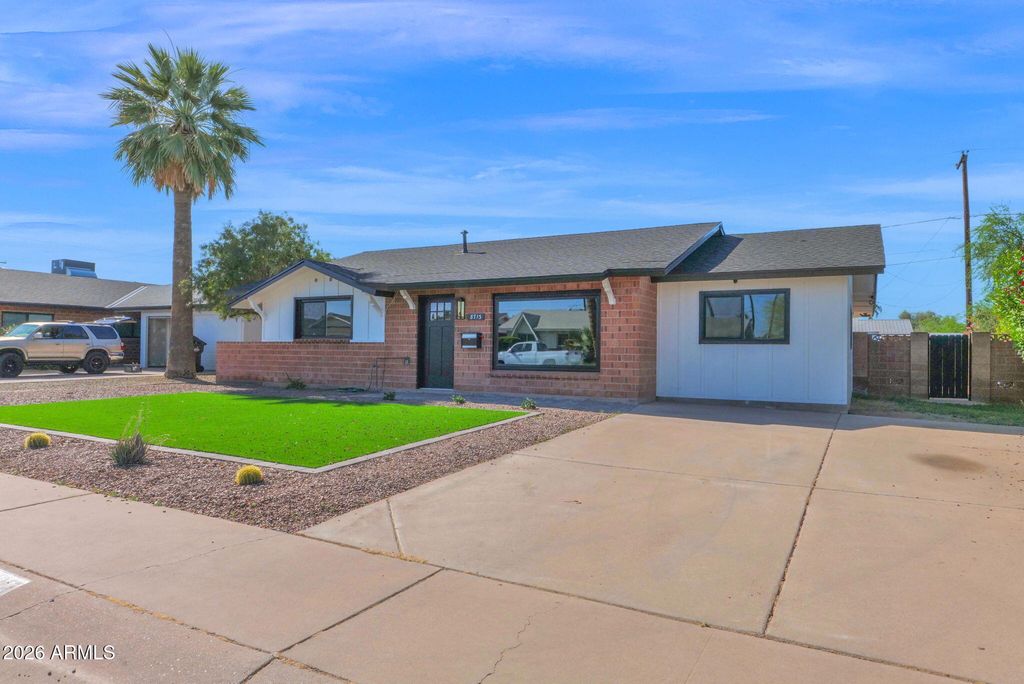 8713 E HUBBELL Street, Scottsdale, AZ 85257