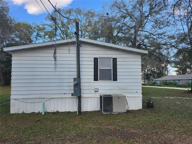 6091 SE 114TH STREET ROAD, Belleview, FL 34420