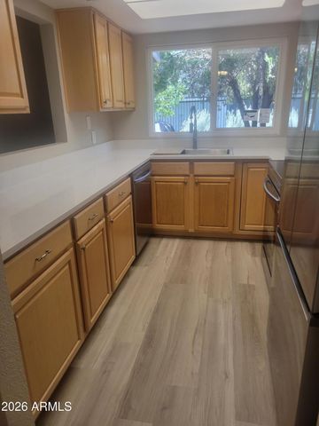 531 W OXFORD Drive, Tempe, AZ 85283