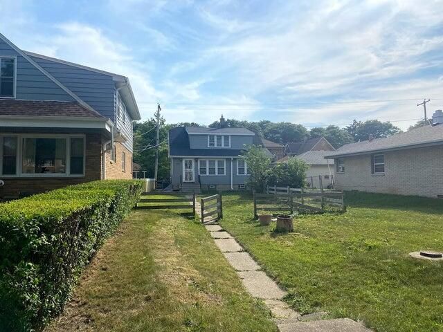 4535 W Fond Du Lac AVENUE, Milwaukee, WI 53216