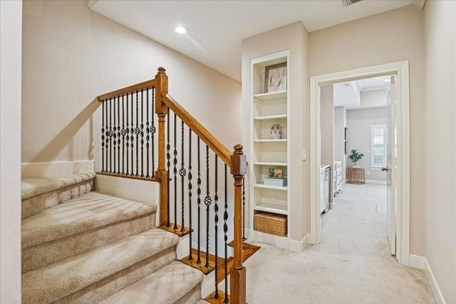 38 Riva Row, The Woodlands, TX 77380