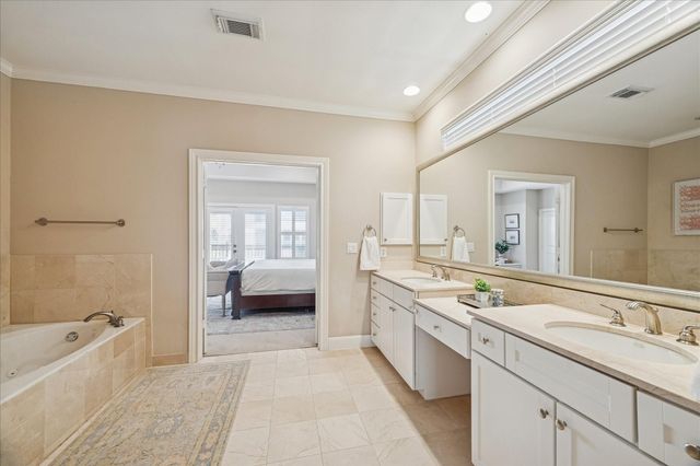 38 Riva Row, The Woodlands, TX 77380