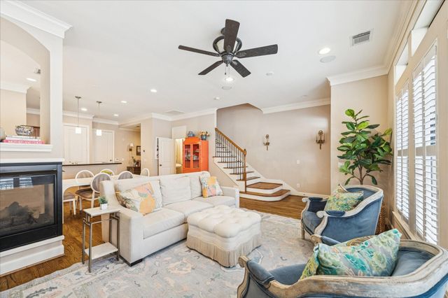 38 Riva Row, The Woodlands, TX 77380