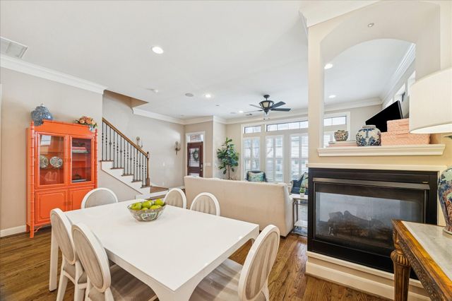 38 Riva Row, The Woodlands, TX 77380