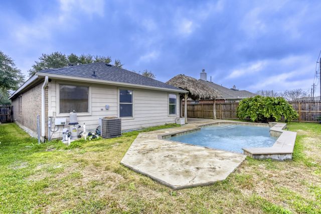 16919 Canyon Springs Lane, Friendswood, TX 77546