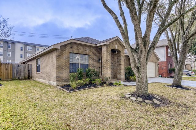 16919 Canyon Springs Lane, Friendswood, TX 77546