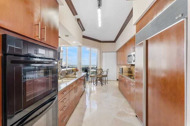 3200 N Ocean Boulevard, Lauderdale By The Sea, FL 33308
