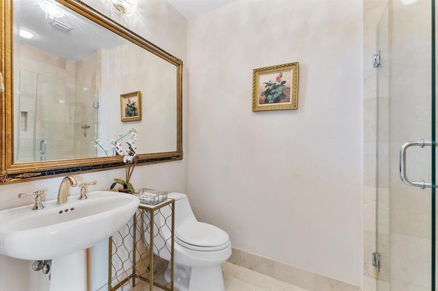 3200 N Ocean Boulevard, Lauderdale By The Sea, FL 33308
