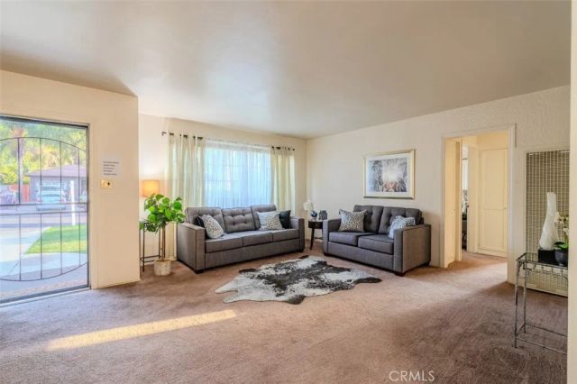 7859 Sycamore Avenue, Riverside, CA 92504