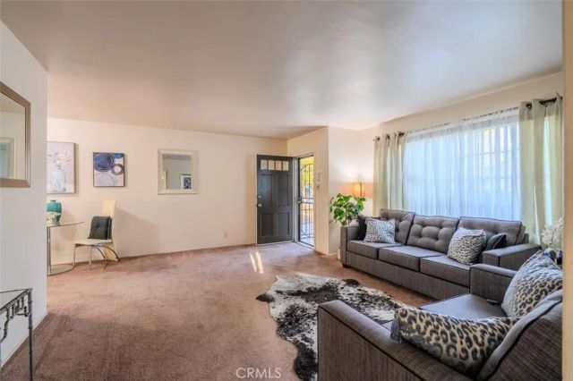 7859 Sycamore Avenue, Riverside, CA 92504