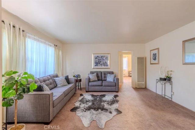 7859 Sycamore Avenue, Riverside, CA 92504