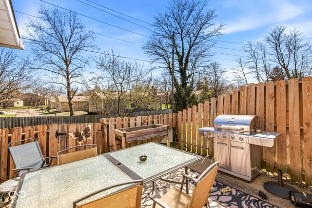 5733 Misty Ridge Circle, Indianapolis, IN 46237