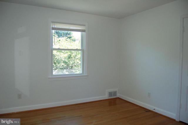 7301 OLD STAGE RD, Rockville, MD 20852