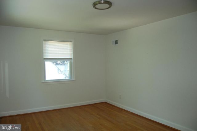 7301 OLD STAGE RD, Rockville, MD 20852