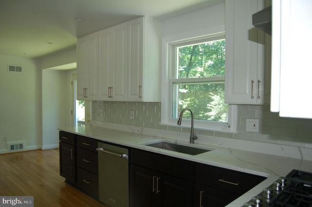 7301 OLD STAGE RD, Rockville, MD 20852