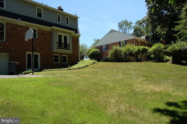 7301 OLD STAGE RD, Rockville, MD 20852