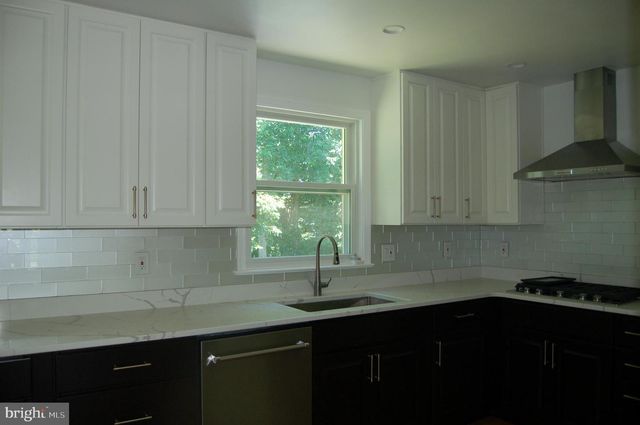 7301 OLD STAGE RD, Rockville, MD 20852