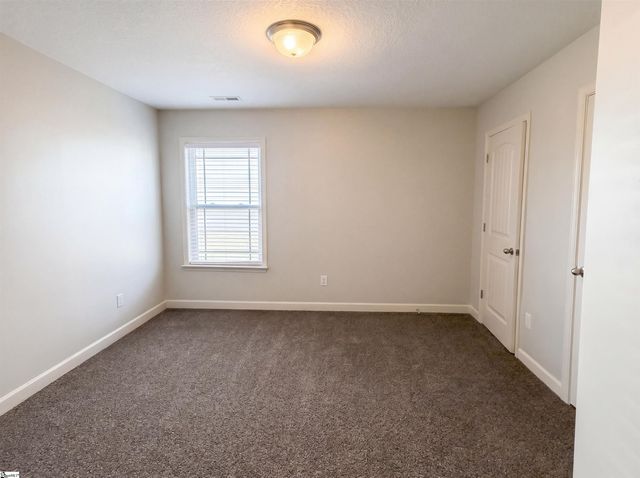 282 Highland Springs Loop, Inman, SC 29349