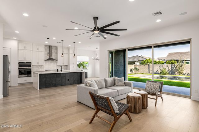 22705 E CAMACHO Road, Queen Creek, AZ 85142