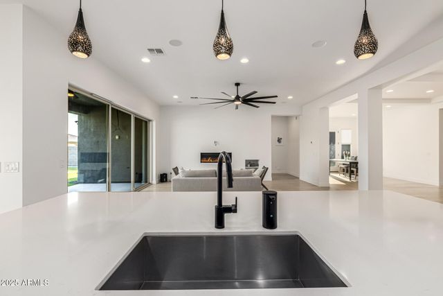 22705 E CAMACHO Road, Queen Creek, AZ 85142