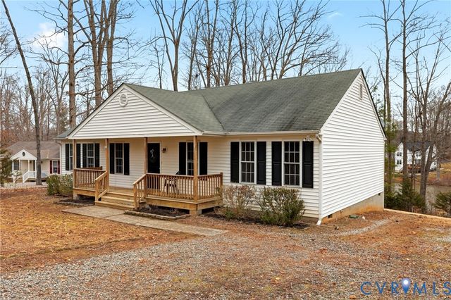 2106 Highland Dr, Powhatan, VA 23139