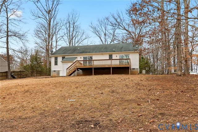 2106 Highland Dr, Powhatan, VA 23139